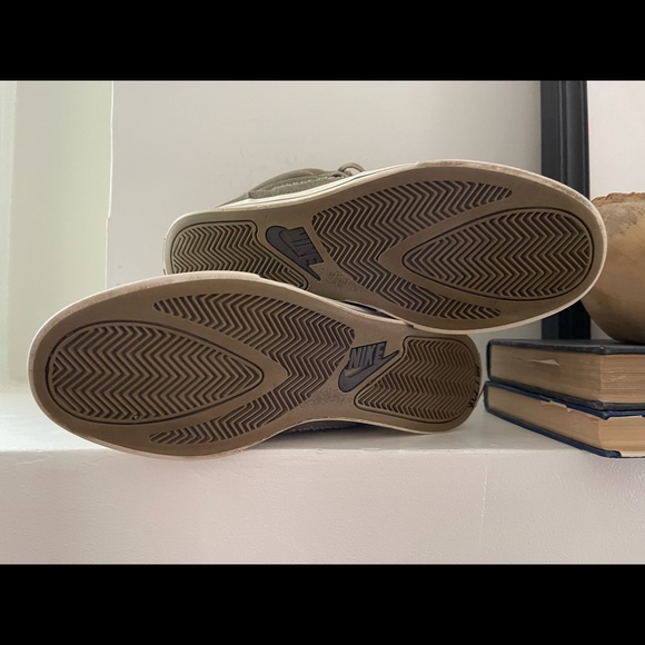 Designer Nikes - Picture 2 of 4